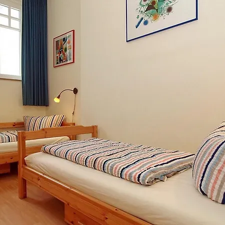 Apartment Haus Am Park 06 Kuehlungsborn