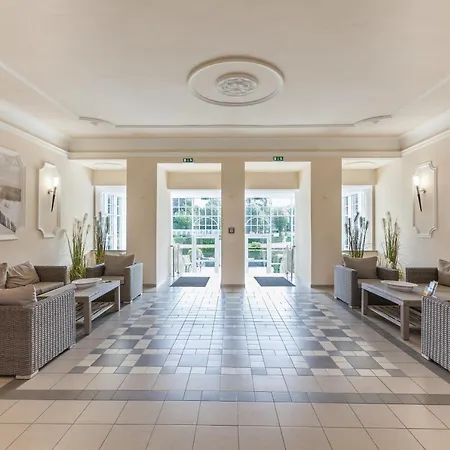 Haus Am Park 06 شقة